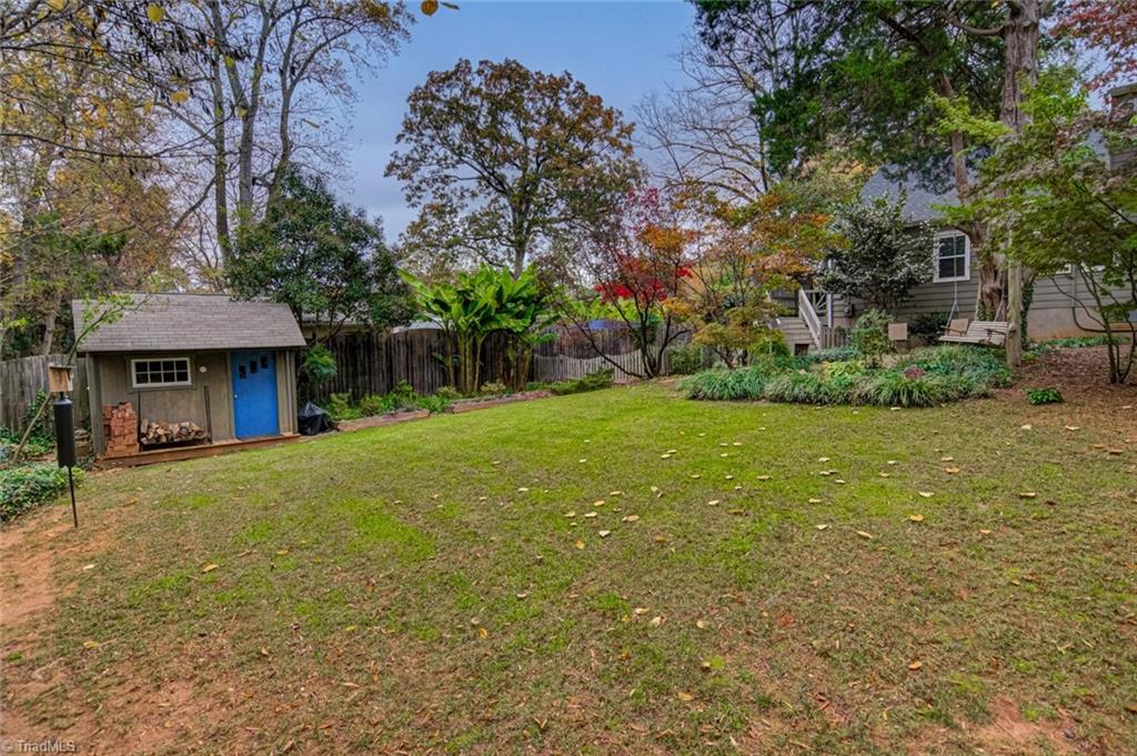 Winston-Salem, North Carolina 27106, United States, 4 Bedrooms Bedrooms, ,2 BathroomsBathrooms,Residential,Pending,82407