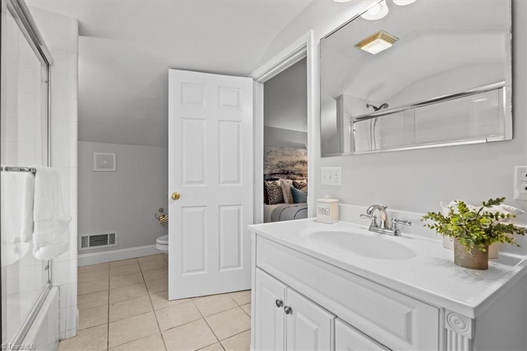 Greensboro, North Carolina 27408, United States, 3 Bedrooms Bedrooms, ,2 BathroomsBathrooms,Residential,Active,12362