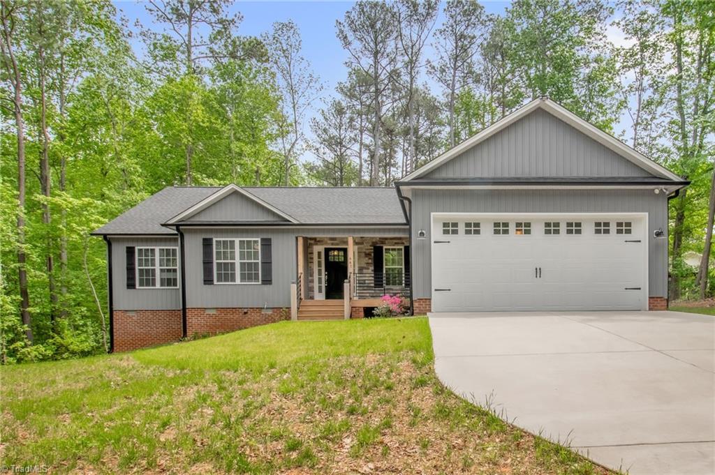 441 Cody Drive, Thomasville, North Carolina image 2