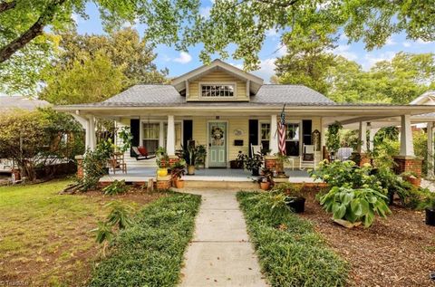 Multifamily For Sale - 520 W Kivett Street<br/> Randolph County, Asheboro, NC 27203