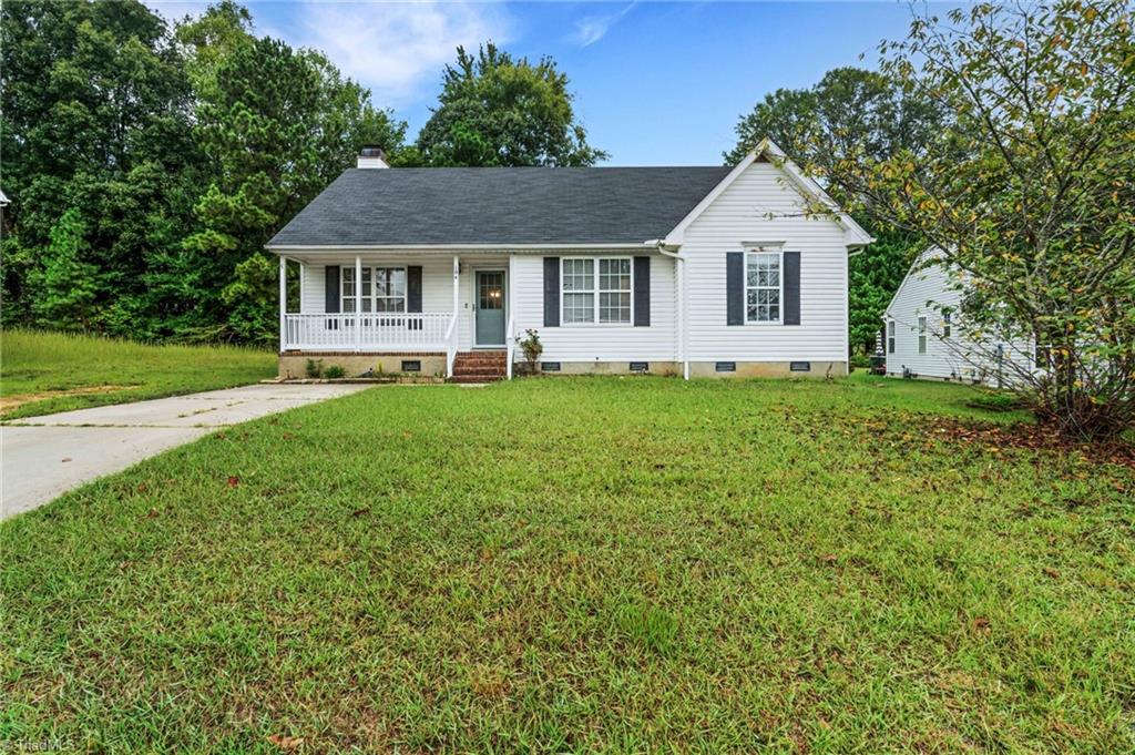 Photo of 104 Lasalle Way, Greensboro, NC 27406 (MLS # 1236557)