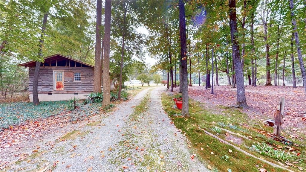 Photo of 6534 Frazier Marsh Road, Archdale, NC 27263 (MLS # 1198921)