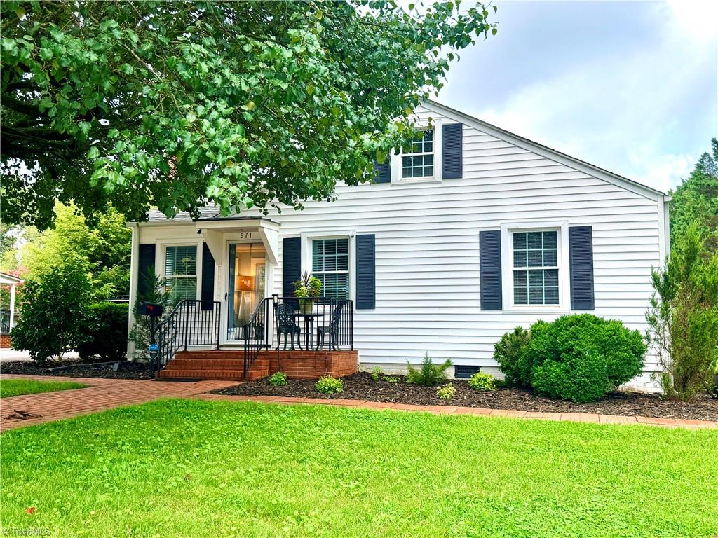 Photo of 971 Bridge Street, Elkin, NC 28621 (MLS # 1230410)