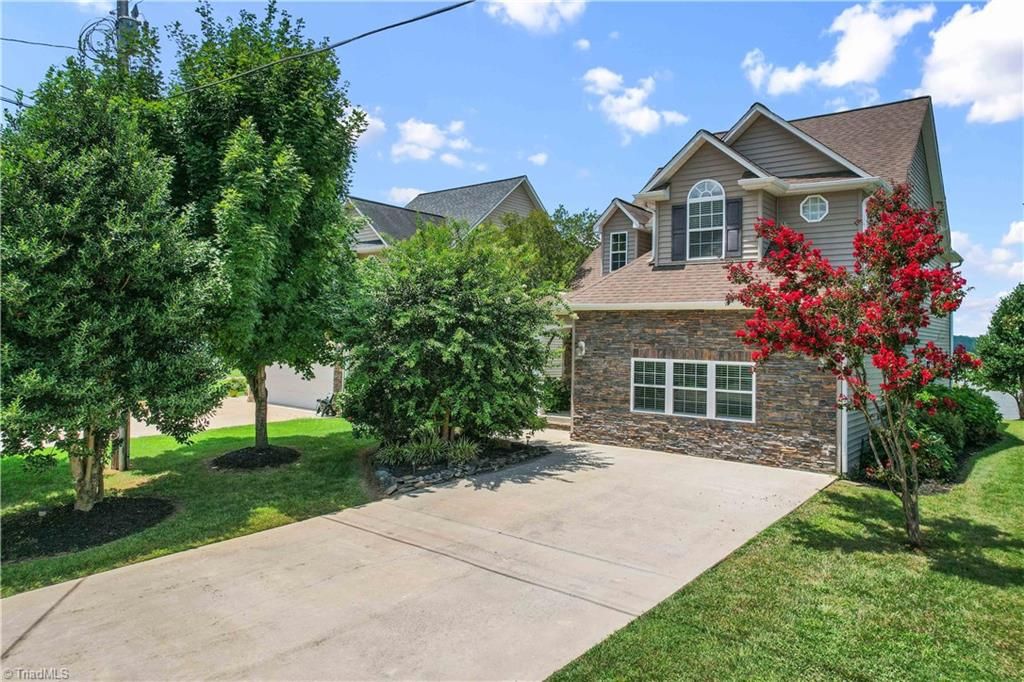 Photo of 1180 Riverview Road Extension, Lexington, NC 27292 (MLS # 1208559)