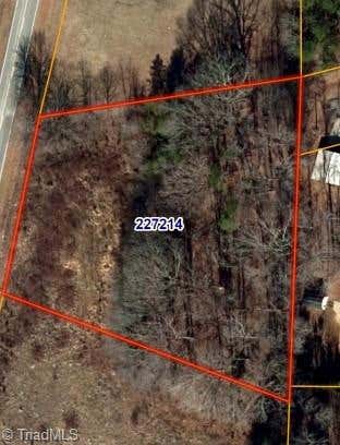 Photo for 6008 Apple Wyrick Road