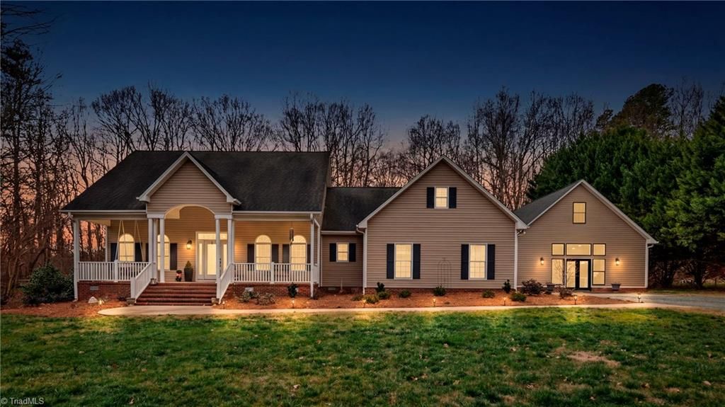 Photo of 2524 Bellemont Alamance Road, Burlington, NC 27215 (MLS # 1205742)