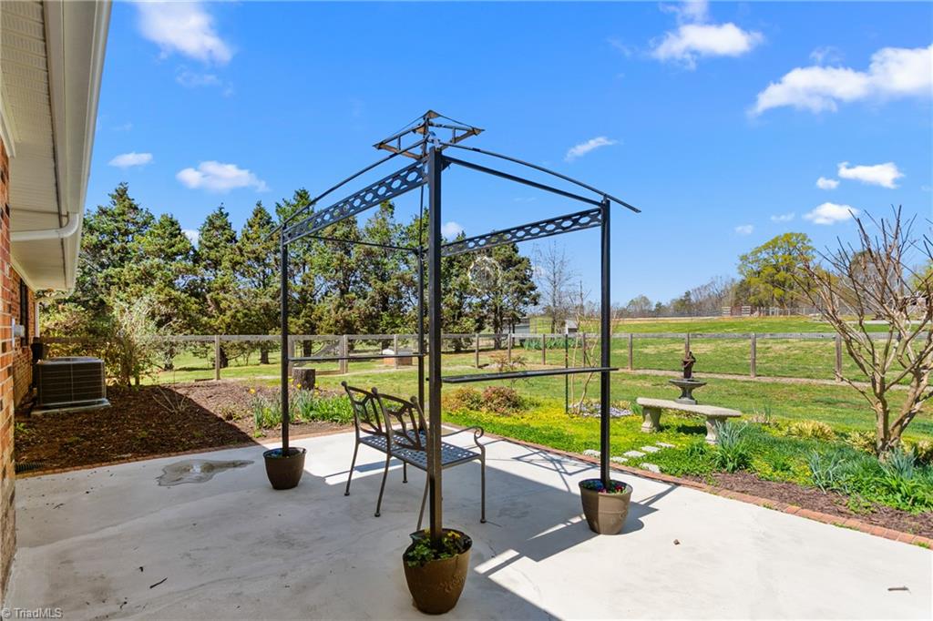 1073 Sliding Ridge Road, Walnut Cove, North Carolina image 31