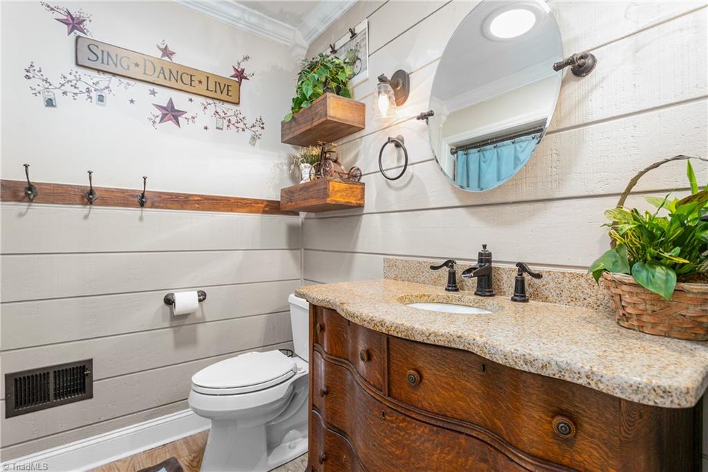 1073 Sliding Ridge Road, Walnut Cove, North Carolina image 18