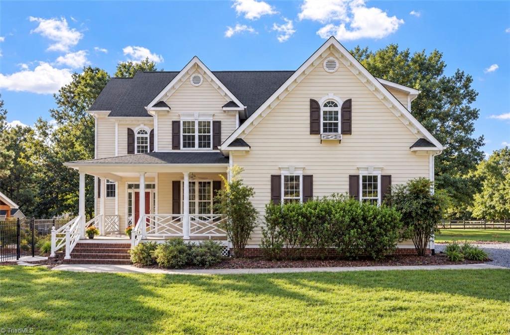 Photo of 755 Arrowhead Loop, Pittsboro, NC 27312 (MLS # 1235900)