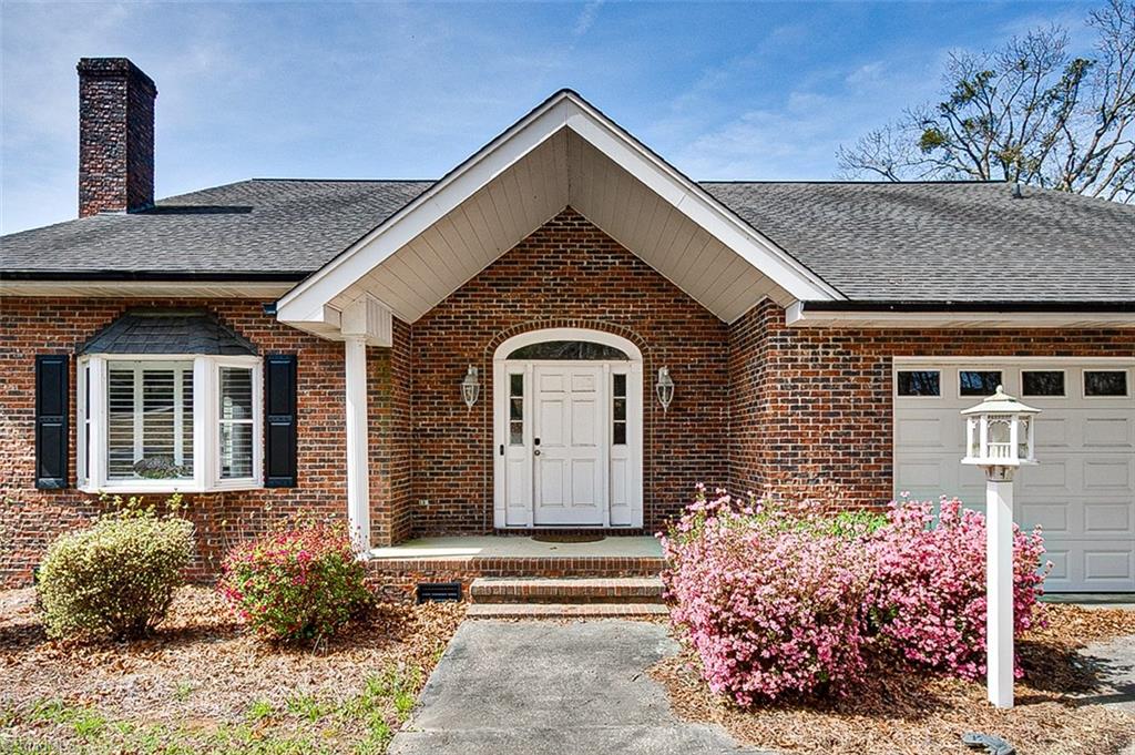 378 Shoreline Drive, New London, North Carolina image 3