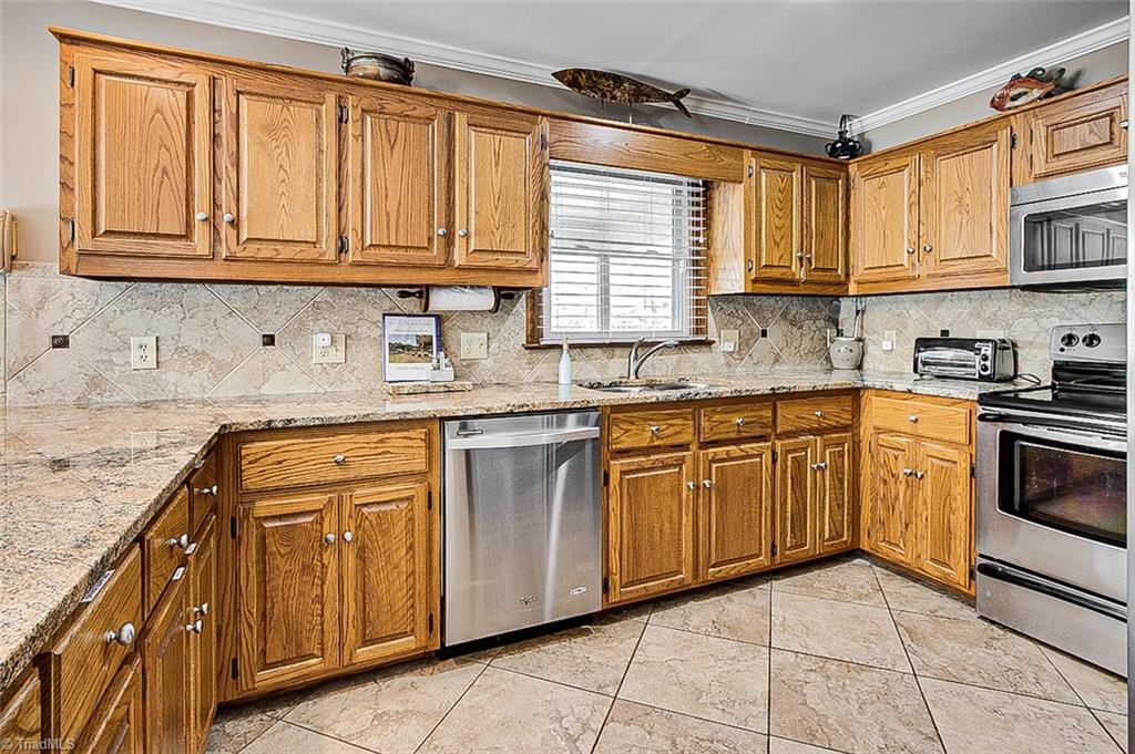 378 Shoreline Drive, New London, North Carolina image 22