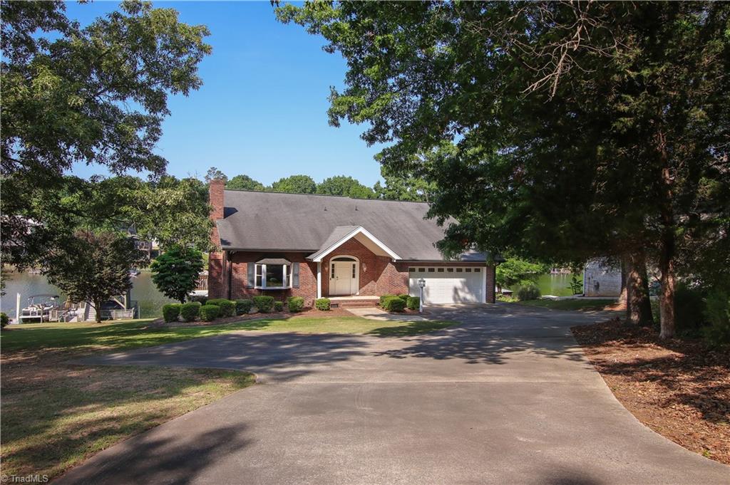 378 Shoreline Drive, New London, North Carolina image 4