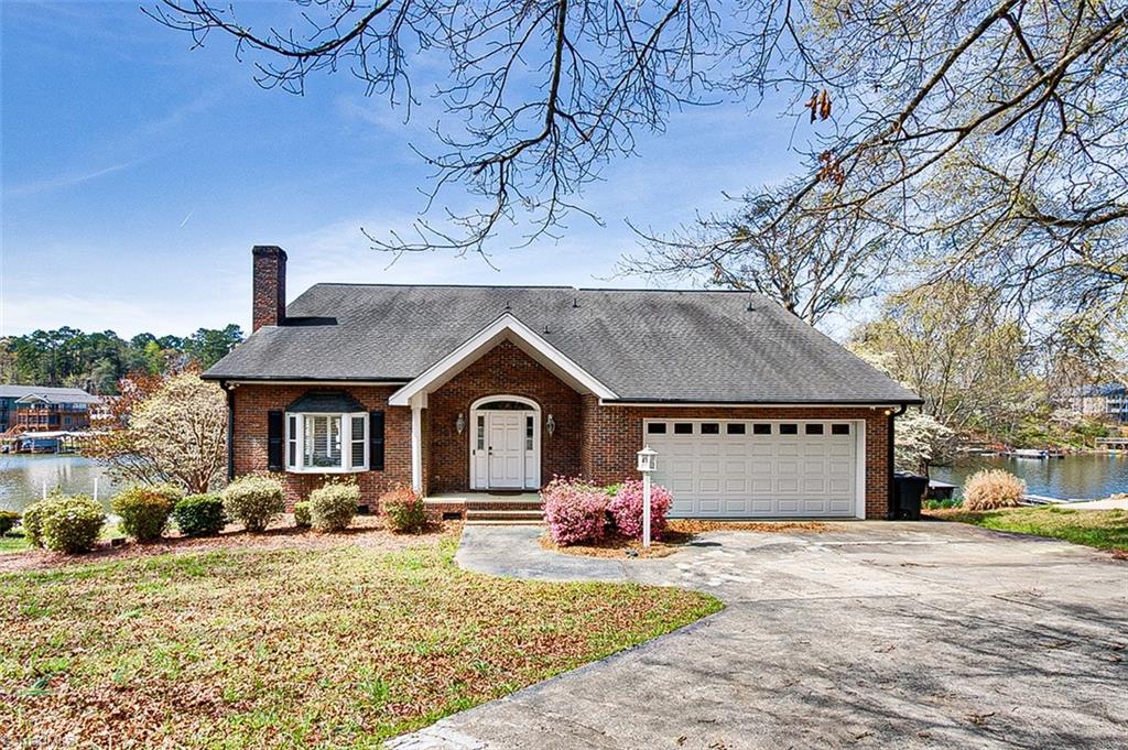 378 Shoreline Drive, New London, North Carolina image 8