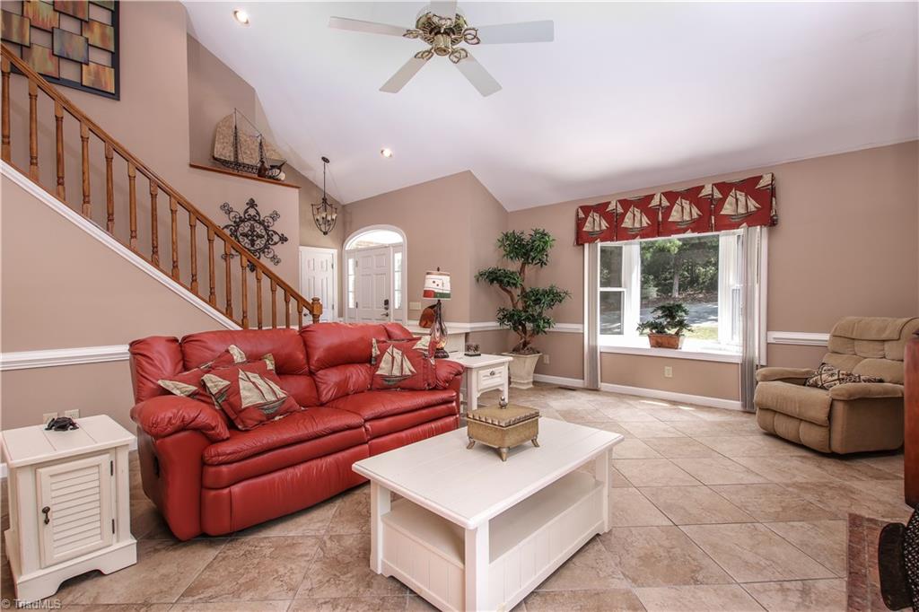 378 Shoreline Drive, New London, North Carolina image 13
