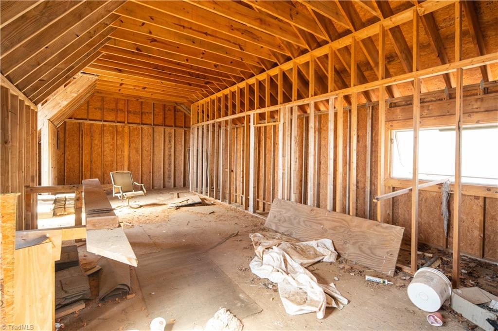 222 Hummingbird Lane, Pilot Mountain, North Carolina image 33