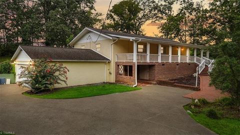 Photo for 8422 Nc Highway 22 42
