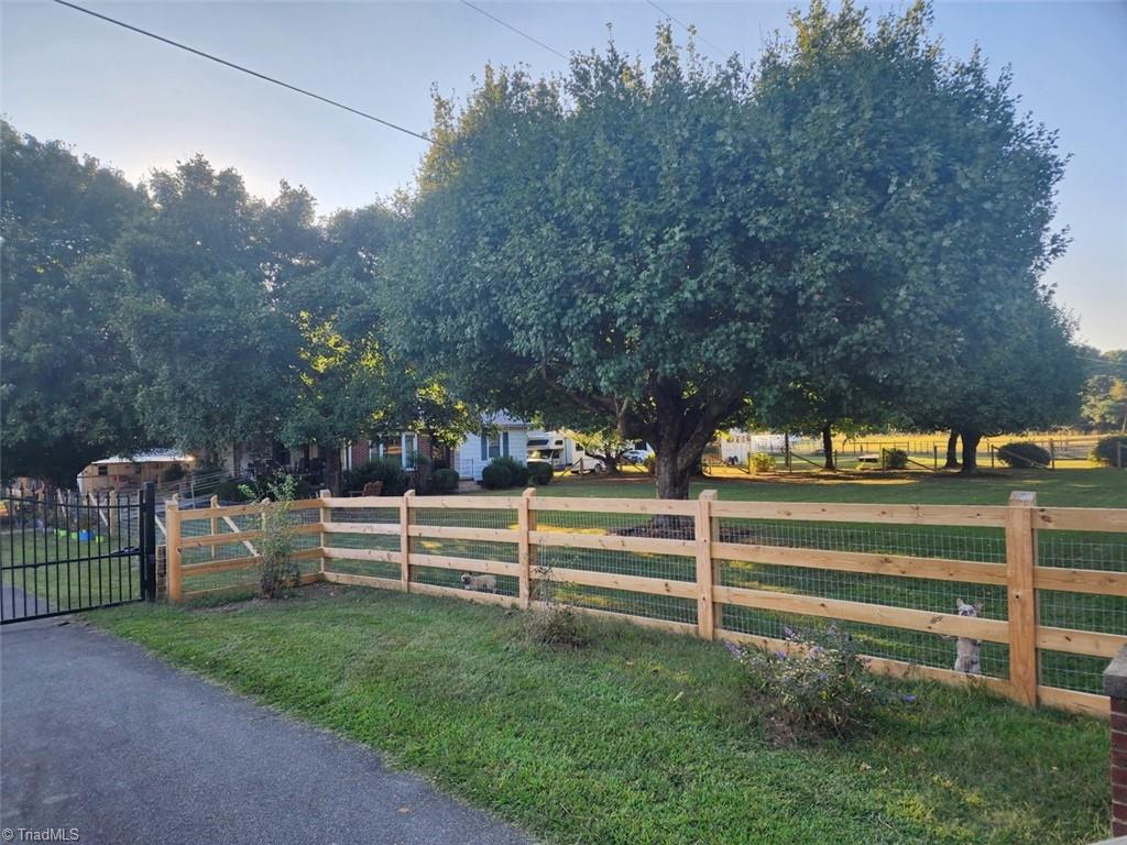 1841 Center Road, Boonville, North Carolina image 25