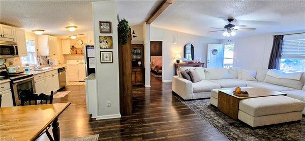330 KEYSTONE DR, SUMMERFIELD, NC 27358 - Image b9d7fbc031898433f7fcdfabd68da670/2899868527