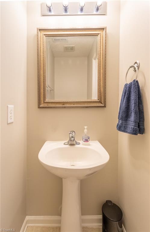 1039 Oak Blossom Way, Whitsett, North Carolina image 12