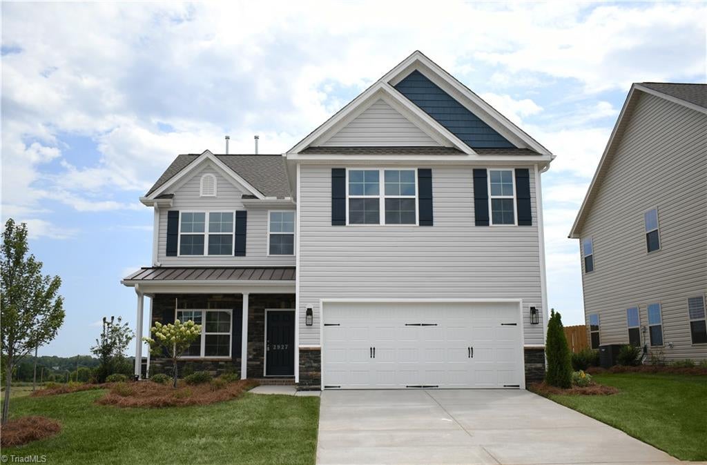 Photo of 2927 Flat Rock Drive, Winston-Salem, NC 27127 (MLS # 1236035)