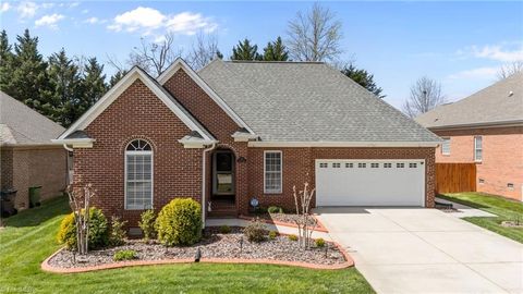 Homes For Sale - 663 Dobson Court<br/> Forsyth County, Kernersville, NC 27284