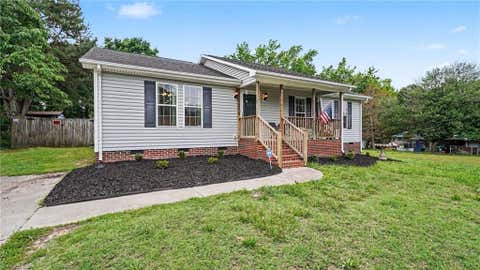 Homes For Sale - 809 Carolina Avenue<br/> Thomasville, NC 27360