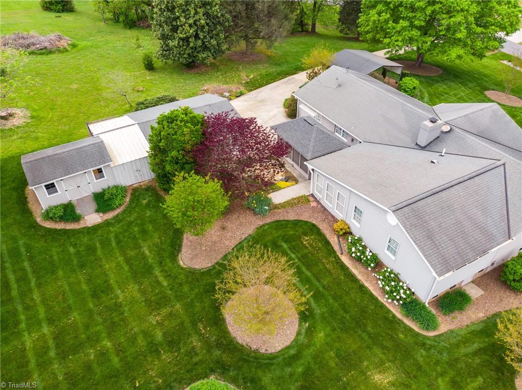 4907 Montevista Drive, Greensboro, North Carolina image 37