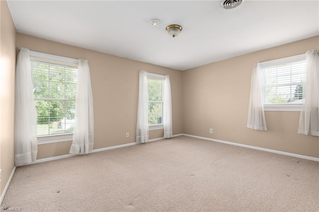 4907 Montevista Drive, Greensboro, North Carolina image 28