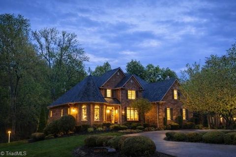 Homes For Sale - 8144 Zinfandel Drive<br/> Guilford County, Kernersville, NC 27284