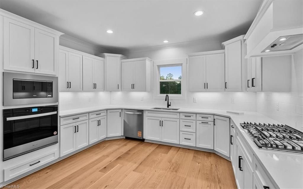 Photo of 5090 Southern Pines Drive, Kernersville, NC 27284 (MLS # 1205752)