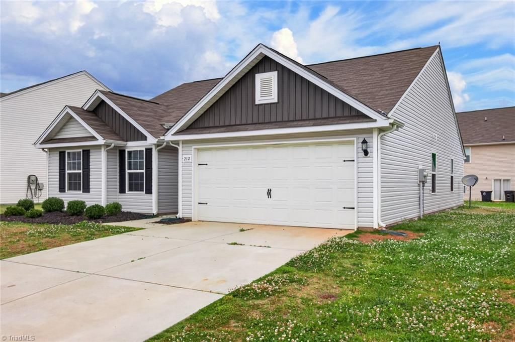 Photo of 2112 Briar Run Drive, Greensboro, NC 27405 (MLS # 1218652)