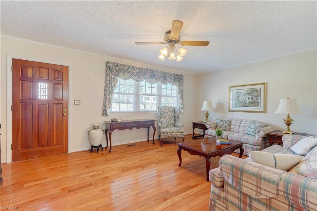 201 W Thomas Drive, Thomasville, North Carolina image 4