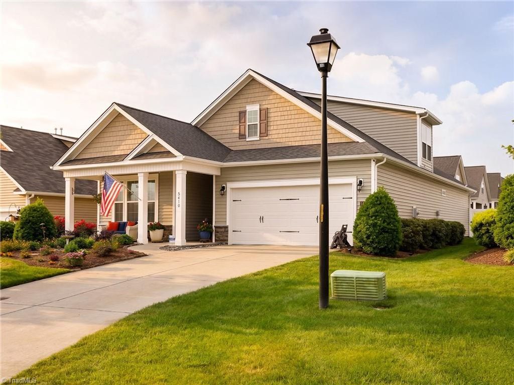 Photo of 5410 Quartz Avenue, Clemmons, NC 27012 (MLS # 1222489)