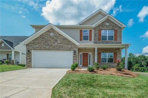 Homes For Sale - 1336 Dandridge Drive<br/> Kernersville, NC 27284