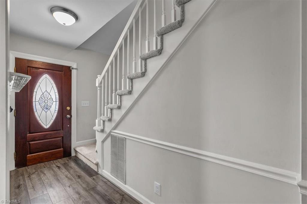 1229 Guilford College Road