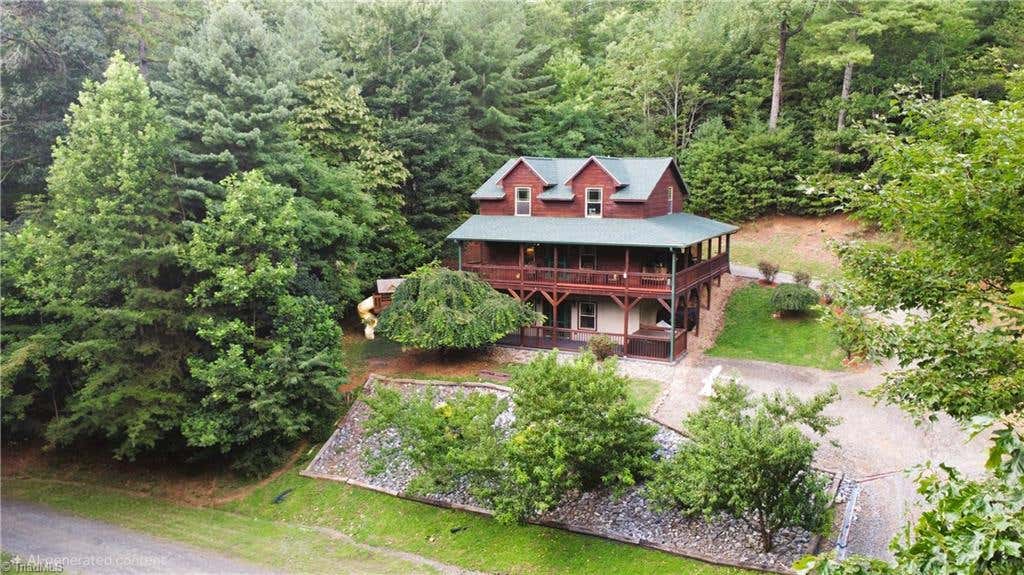 Photo of 1647 Staghorn Road, Purlear, NC 28665 (MLS # 1230506)