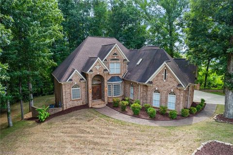 A home in Kernersville