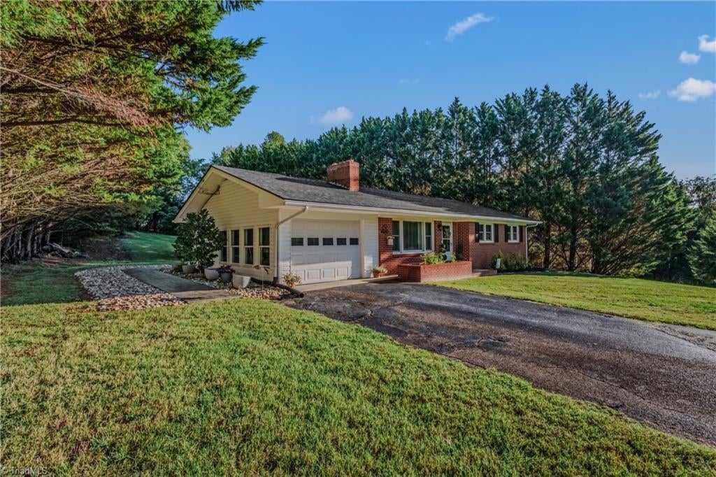 Photo of 134 Old Childress Avenue, Mount Airy, NC 27030 (MLS # 1238926)