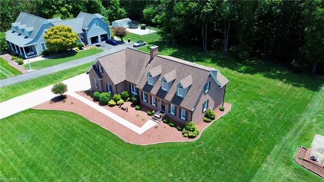 106 Wilbur Gentry Lane, photo 3 of 47