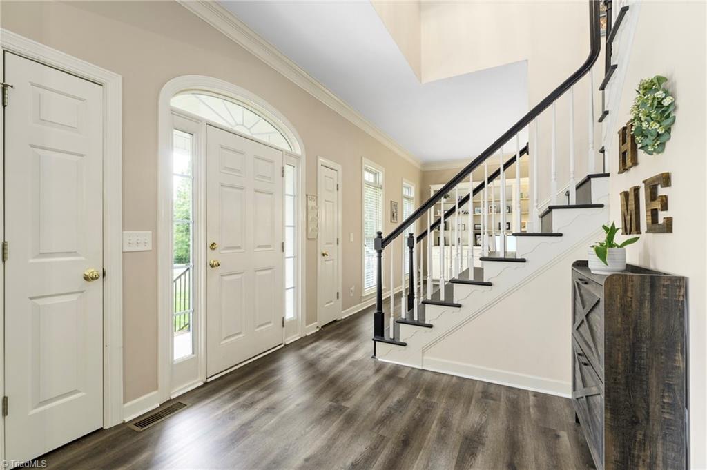 6997 Saratoga Court