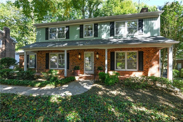1712 SWANNANOA DR, GREENSBORO, NC 27410 - Image bb65719f0cff84693efb8f269e110501/577306837
