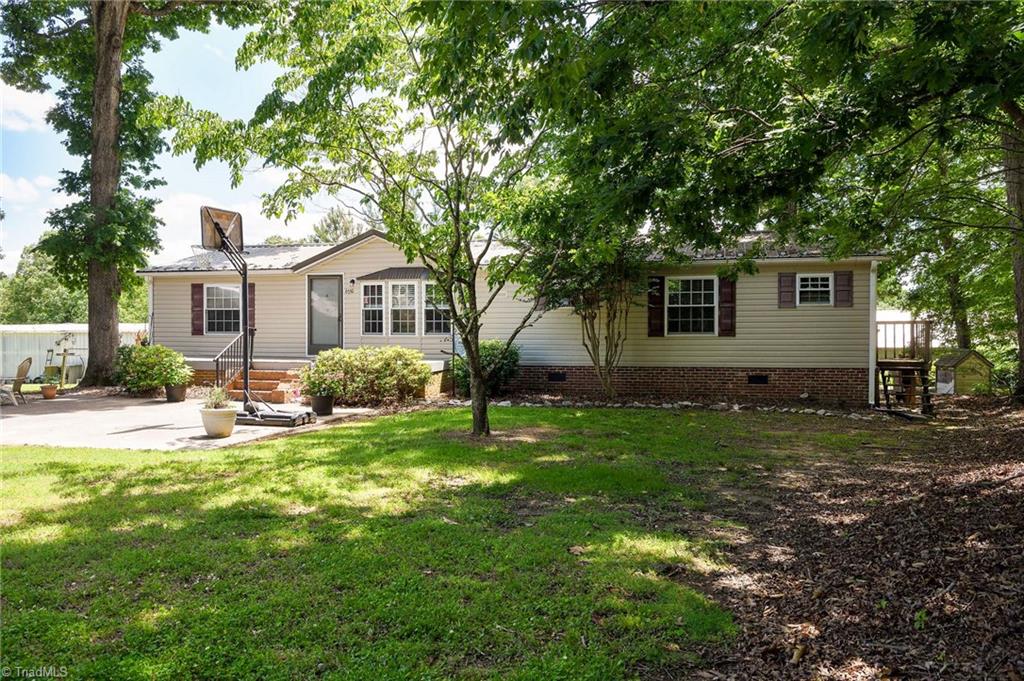 6550 Bullard Farm Road, Walnut Cove, North Carolina image 1