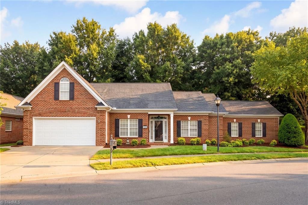 1024 Prestwick Court, Clemmons, NC, 27012
