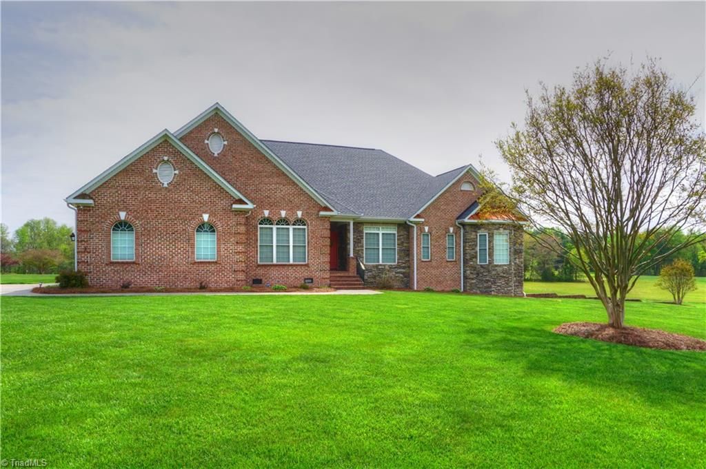 Photo of 124 Will Taylor Lane, Winston-Salem, NC 27107 (MLS # 1218423)