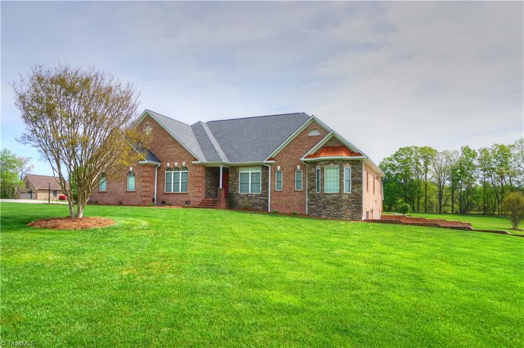 Photo of 124 Will Taylor Lane, Winston-Salem, NC 27107 (MLS # 1218423)