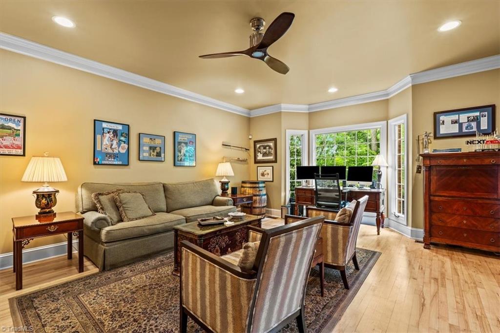 Greensboro, North Carolina 27410, United States, 4 Bedrooms Bedrooms, ,5 BathroomsBathrooms,Residential,Pending,150462