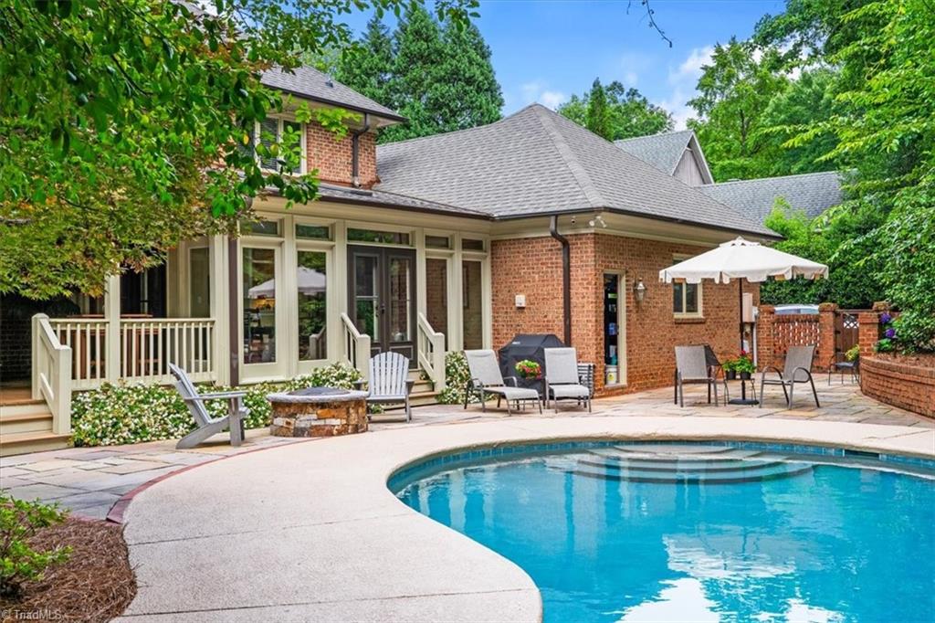 Greensboro, North Carolina 27410, United States, 4 Bedrooms Bedrooms, ,5 BathroomsBathrooms,Residential,Pending,150462