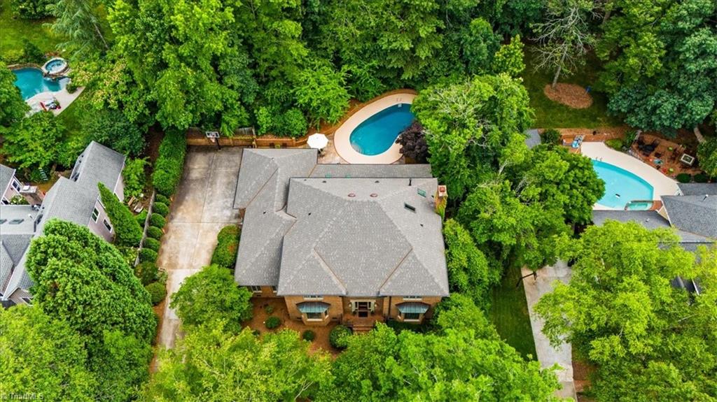 Greensboro, North Carolina 27410, United States, 4 Bedrooms Bedrooms, ,5 BathroomsBathrooms,Residential,Pending,150462