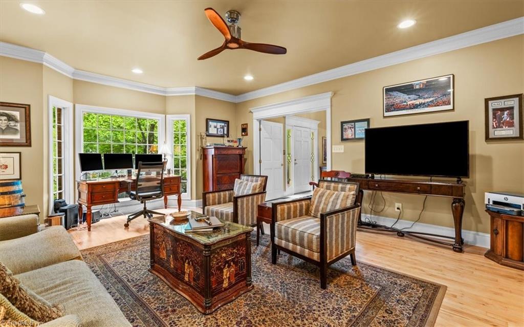 Greensboro, North Carolina 27410, United States, 4 Bedrooms Bedrooms, ,5 BathroomsBathrooms,Residential,Pending,150462