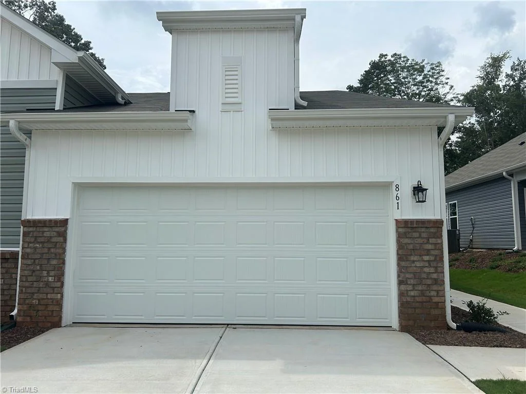 861 Hanford Landing Drive